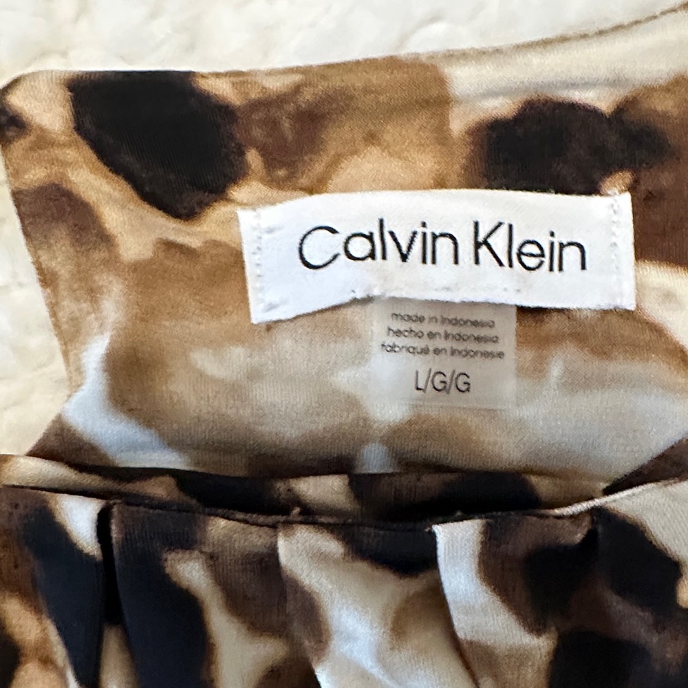 Calvin Klein Leopard Print Sleeveless Blouse NWT Large Chic Animal Print Top - Picture 4 of 8